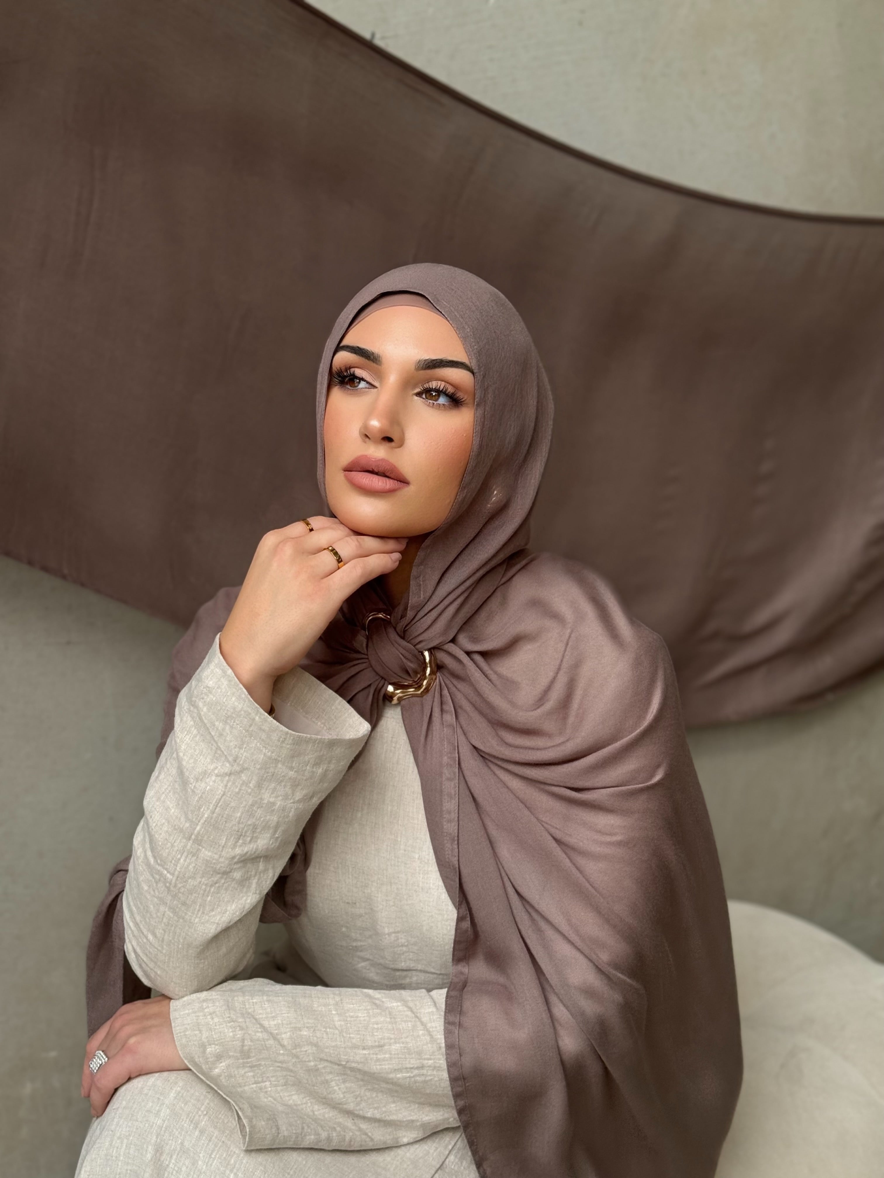 Fossil Modal Hijab Set.             1 left