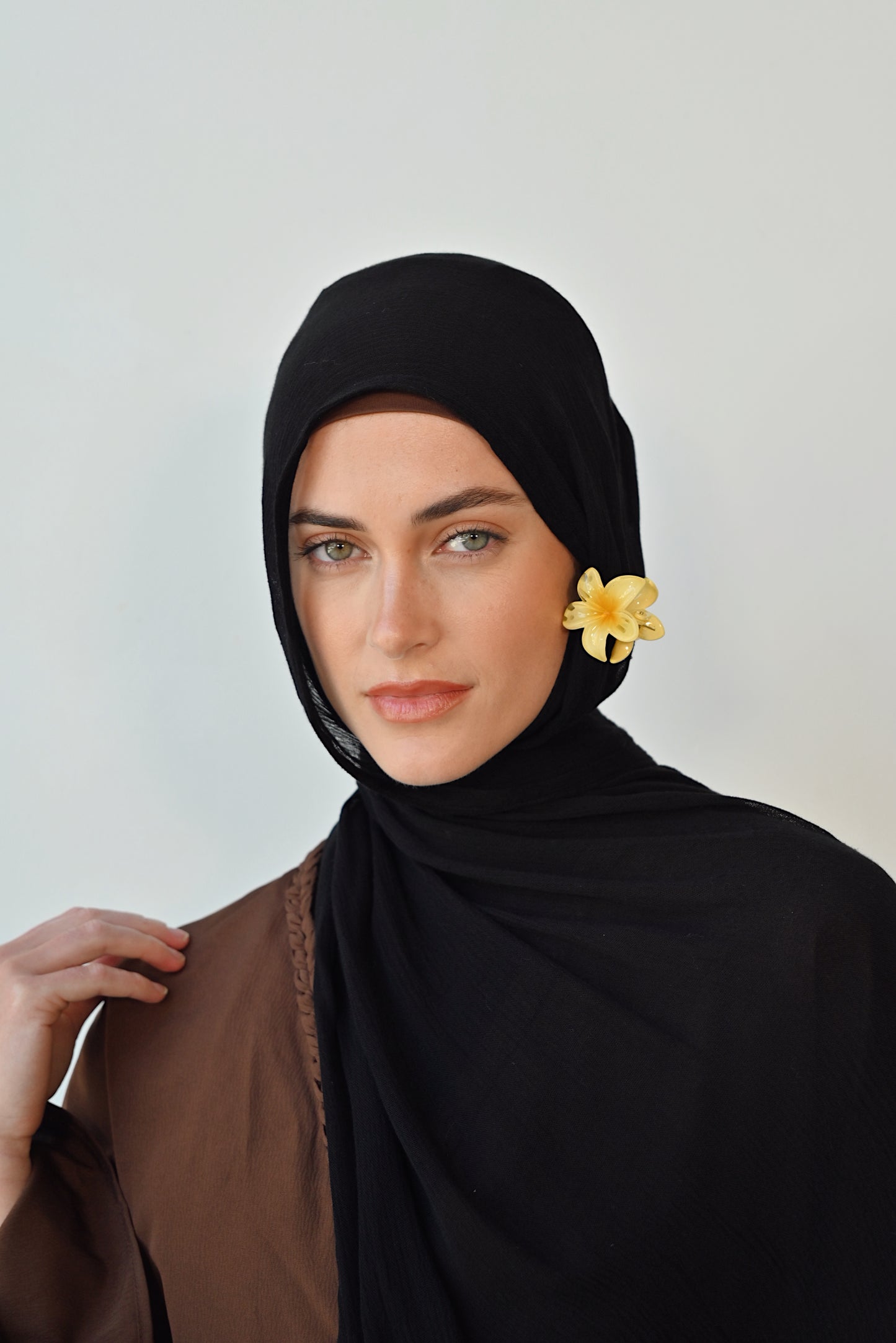 Noir Soft crinkle Hijab set